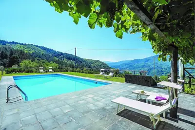 Image de Séjours courts, flexibles! Ferme rénovée, piscine privée, idéale pour les groupes.