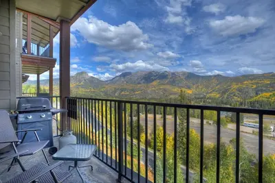 Image de Peregrine Point Condo Steps to Lifts - Amazing Views