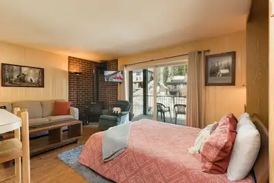 Image de Aspen Rest (#108) | Pool/Fitness Access - Walk to Ski Lift - Fireplace/Deck