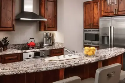 Image de 2 Bedroom Villa at the Ritz Carlton Club in Vail// Dec. 3rd-6th