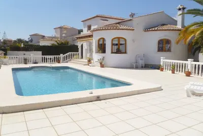 Image de Villa for 4 people with private pool near the beach, air conditioning, internet