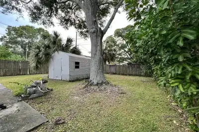 Image de 2bd Duplex Unit near St. Pete! Fast WiFi Monthly Savings & Pet Friendly!