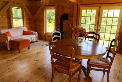 Image de Coastal Maine Nature Retreat Cabin on Flower Farm
