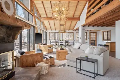 Image de Newly Remodeled - Whitetail Lakeside Retreat