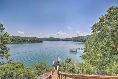 Image de Beautiful Lakefront Studio: Dock, Fire Pit, Kayak