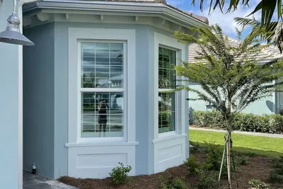 Image de January 2026, 3 bedroom with office. . . private pool & spa!