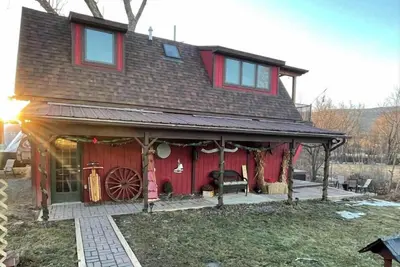 Image de Red Barn Retreat - Shawangunk Mountains Getaway