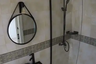 Image de Casa Mixa con Decoración Exclusiva, Estilo Industrial