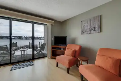 Image de Private Balcony | Lake Charlevoix  Downtown Charlevoix | Pool, Hot Tub, Sauna