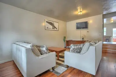 \"Gorgeous 3 bedroom House Close to Hershey Park\"