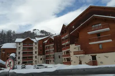 Image de appartement ski aux pieds piscine chauffée l albane