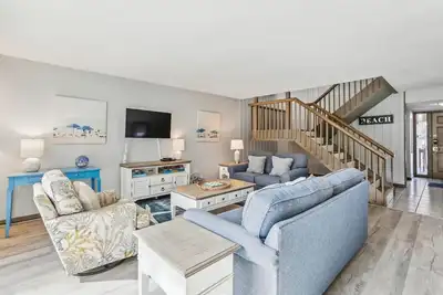 Image de 1402 South Beach Villa ~ Pet Friendly, Private 3br Townhome