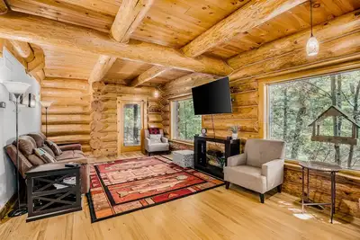 Image de Waterfront home on Betsie River with hot tub & sauna near skiing at Crystal Mtn