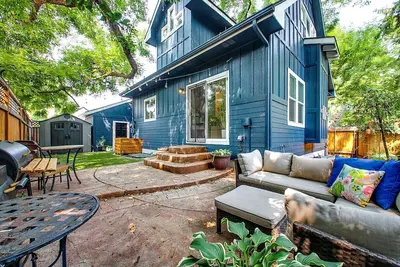 #Habituehomes -Blue Sky Bungalow