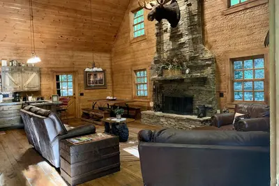 Image de Peaceful, Secluded Cabin near Beaver Lake