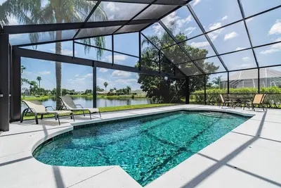 Image de Turtle Lake - Inspiring Lake Views with Heated Pool