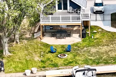 Image de Sunset Loft Waterfront retreat, best sunsets on Indian Lake ~ Free Kayak use
