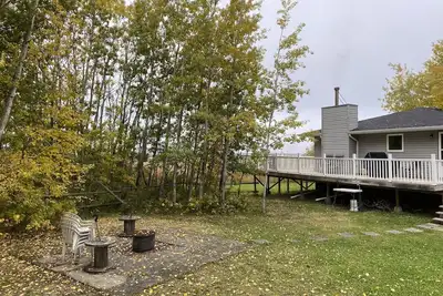 Image de Cheerful 3 Bedroom Cottage with Fireplace.