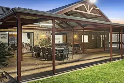 Image de The Shamrock Luxury Retreat