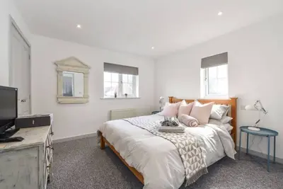 Image de Maison-King-Salle de bain privée séparée-Vue sur Rue