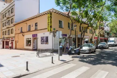 Image de Welcome to Hostal Costabella!