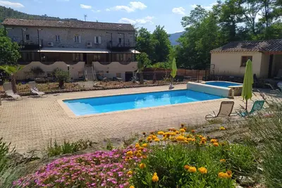 Image de Gîte 2/4 personnes avec piscine en Ardèche méridionale