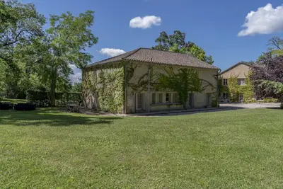 Image de Cottage Rose 6 pers dans parc d'un château gascon