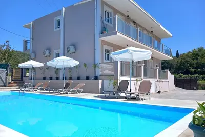 Image de Villa Maria – Ville de vacances avec piscine privée à Sidari, île de Corfou, Grèce