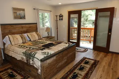 Image de Cozy Cabin, 4 Beds-Dog friendly-15min Drive to to Ski Resort, Fenced yard