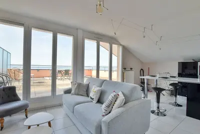 Image de Spacieux appartement avec terrasse, animaux admis et parking