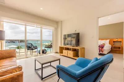 Image de Europe inside, Caribbean outside to warm you up!