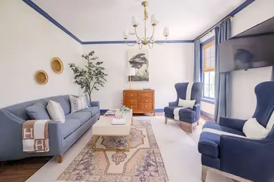 Image de East 42 C - 1 Bedroom, 1 Block to King