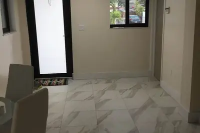 Image de Walking distance to Hialeah hospital and súper markets Pretty much anything you