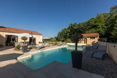 Image de Villa Sarlat, air-conditioned, 3 bedrooms, heated swimming pool, pool house. . . .