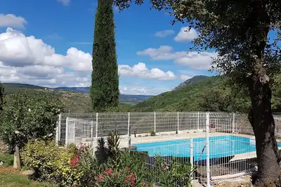 Image de Couiza Gîte du Berger Paris, récent, moderne et climatisé dans une petite ferme