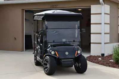 Image de Amazing space in Phillips Villas in the north Villages! 4 seat golf cart