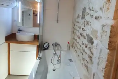 Image de Bel appartement, loft de standing, tout confort au calme, proche de Montpellier