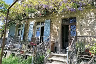 Image de Ferme du 18e siècle dans un village authentique