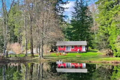 Image de Perch - Ruby Lodge: Cozy Cabin w/ Hot Tub & King bed | Pet Friendly