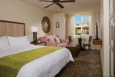 Image de Villa is top notch, great condition and amenities and wonderful location near re