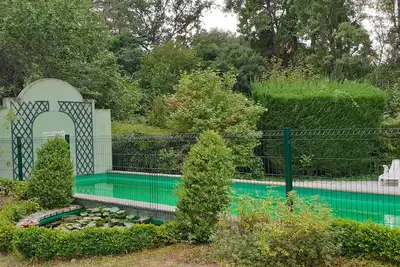 Image de Suite familiale jq'à 6 personnes dans authentique demeure tourangelle 18è siècle