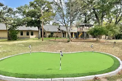 Image de Secluded Whoop Acre Ranch Sleeps 25-Loaded with entertainment