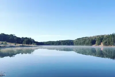 Image de Cozy Vermont Lake Lodge with Kayaks Fishing & Campfire Fun