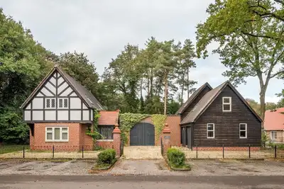Image de Beautiful English Villa with hottub