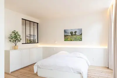 Amazing Place Located in Heart of Bxl City