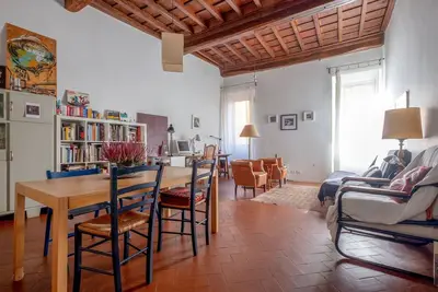 Image de 1840 Moro Apartment Renovated