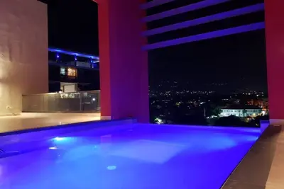 Image de 2b/R Parkhurst Paradise w/Infinity Rooftop Pool 🌴🏊