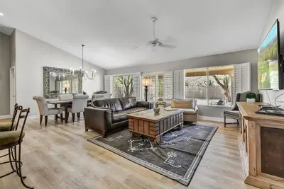 Image de Quiet Convenient Location Near Hiking Shopping