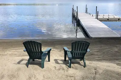 Image de Lake Front Camp on Paradox Lake Built in 2021