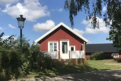 Image de Nice cottage on horse farm with lake and sauna